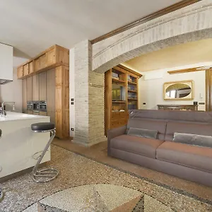 https://guerrazzi-apartment.emilia-romagnahotels.net